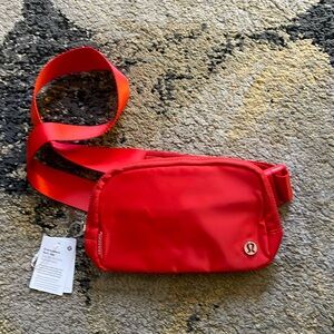 Lululemon Everywhere Belt Bag